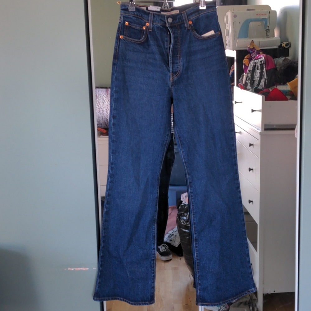 BNWT Levi's Ribcage Bootcut